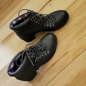 Rocketdog boots size 11
